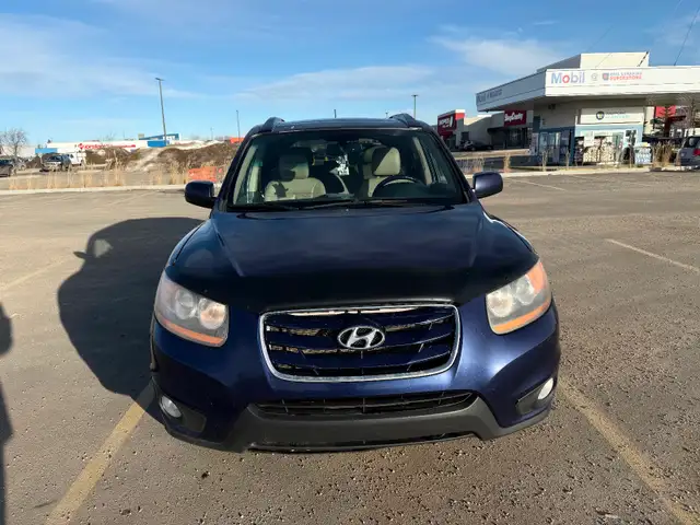 Blue 2010 Hyundai Santa Fe - Photo 4