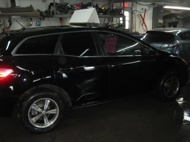 2009 Mazda CX-7 GS FWD PETIT BUDGET !! - Photo 4