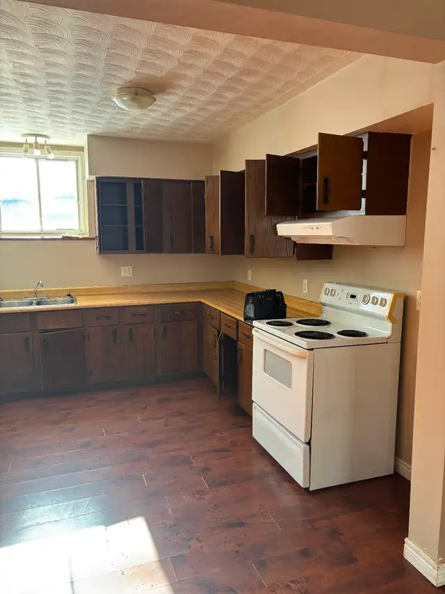 Three bedroom apartment for rent on Hanwell Road, Fredericton - Photo 4