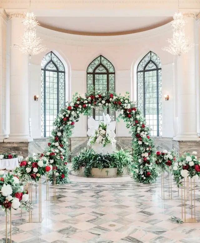 Toronto Wedding Flowers | Bouquets, Arches & Backdrops | GTA - Photo 2