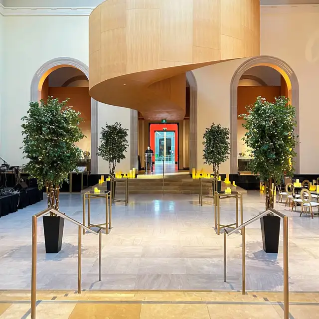 Toronto Wedding Flowers | Bouquets, Arches & Backdrops | GTA - Photo 4