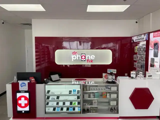 'iPhones, Android, iPads, laptops, tablet. All kinds of repairs' - Photo 9