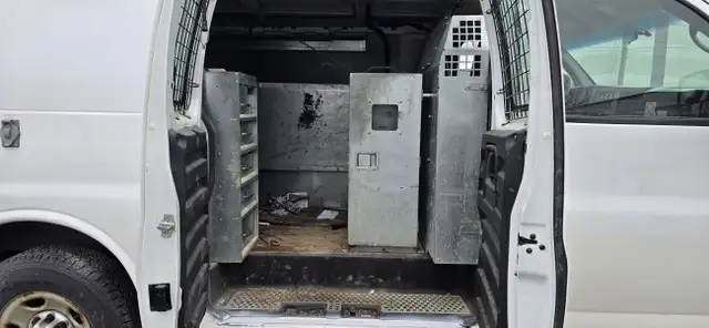 2009 Chevrolet Express Cargo Van shelving roof rack - Cummins Ge - Photo 8