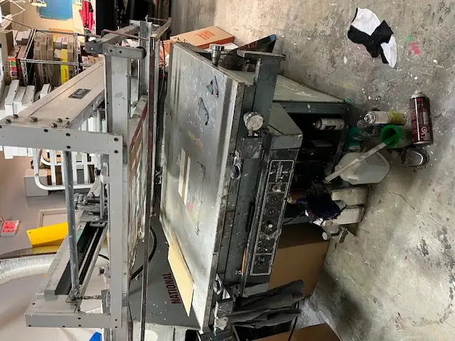 FREE SILK SCREEN EQUIPMENT - Photo 2