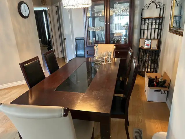Nice dining room set - Photo 2