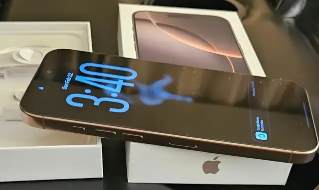 iPhone 16 Pro Max Titanium Desert Titanium 256GB - Photo 3