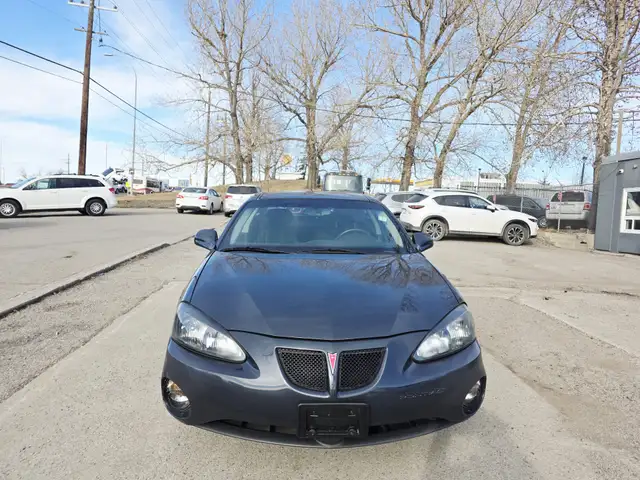 2008 Pontiac Grand Prix Mechanically Sound with Low KM - Photo 2