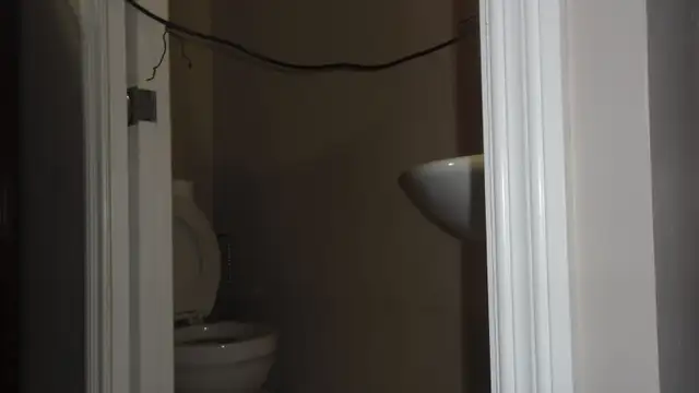 furnished rooms for rent near Royal Oak Skytrain and Metrotown - Photo 3