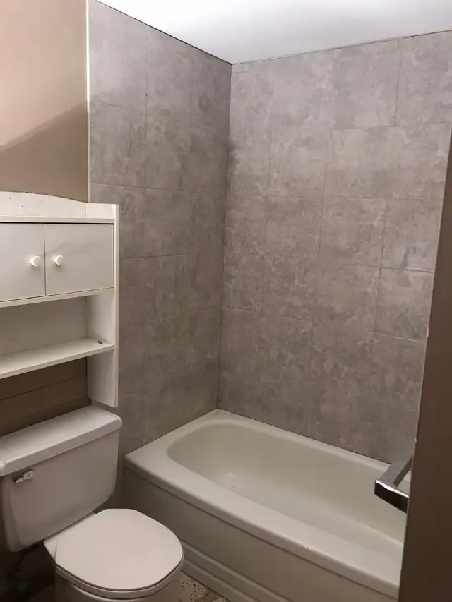 1 and half Bdrm Apartment in Arcola East - Photo 4