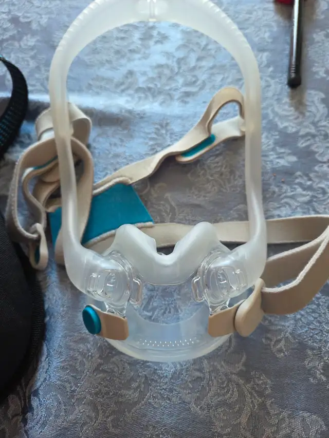 Sleep apnea machine - Photo 4
