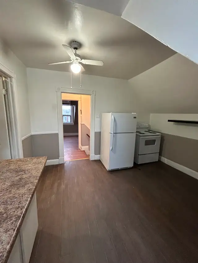 1 bed in Preston - Photo 2