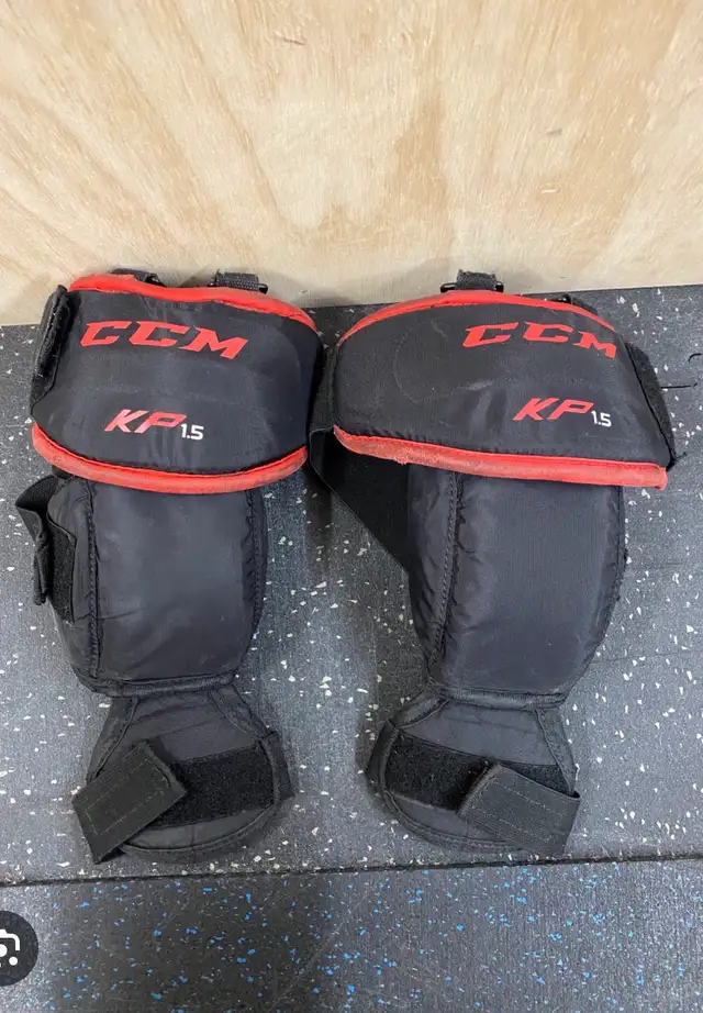 CCM KP1.5 Junior Goalie Knee Pads