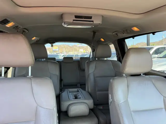 AIRPORT-DOOR TO DOOR-CARPOOL-PERSONAL-FAMILY-PARCEL(COLIS)