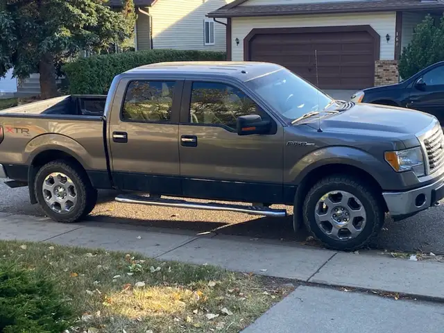 2010 Ford F150 - Photo 2