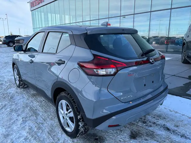 2025 Nissan Kicks Play S • One Owner • Accident Free CarFax • - Photo 4