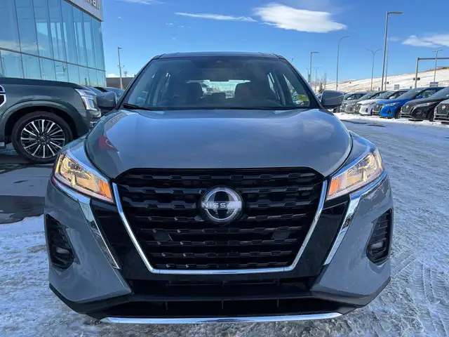 2025 Nissan Kicks Play S • One Owner • Accident Free CarFax • - Photo 10