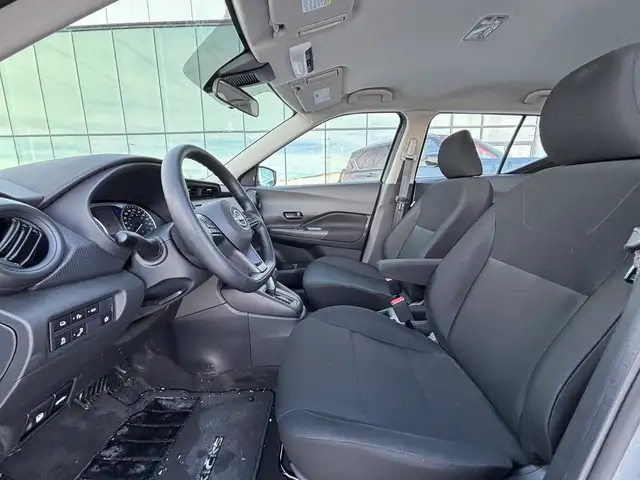 2025 Nissan Kicks Play S • One Owner • Accident Free CarFax • - Photo 11