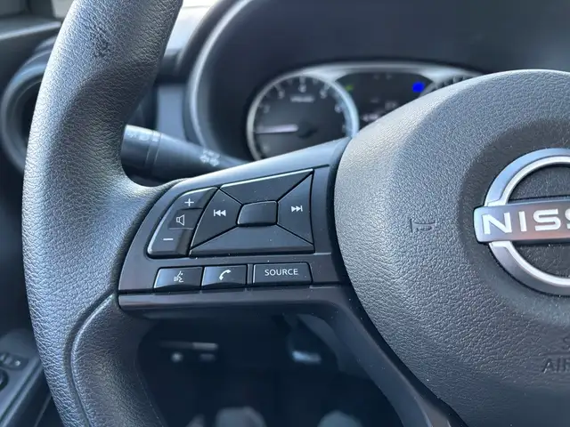 2025 Nissan Kicks Play S • One Owner • Accident Free CarFax • - Photo 13