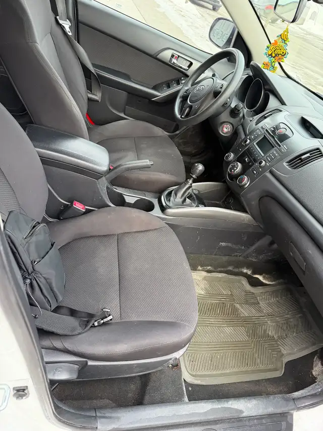 Kia Forte 2013 Manuel – - Photo 8