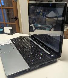 Laptop Toshiba Satellite i7-4700M 8Go SSD 240Go HDMI GT740M - Photo 3