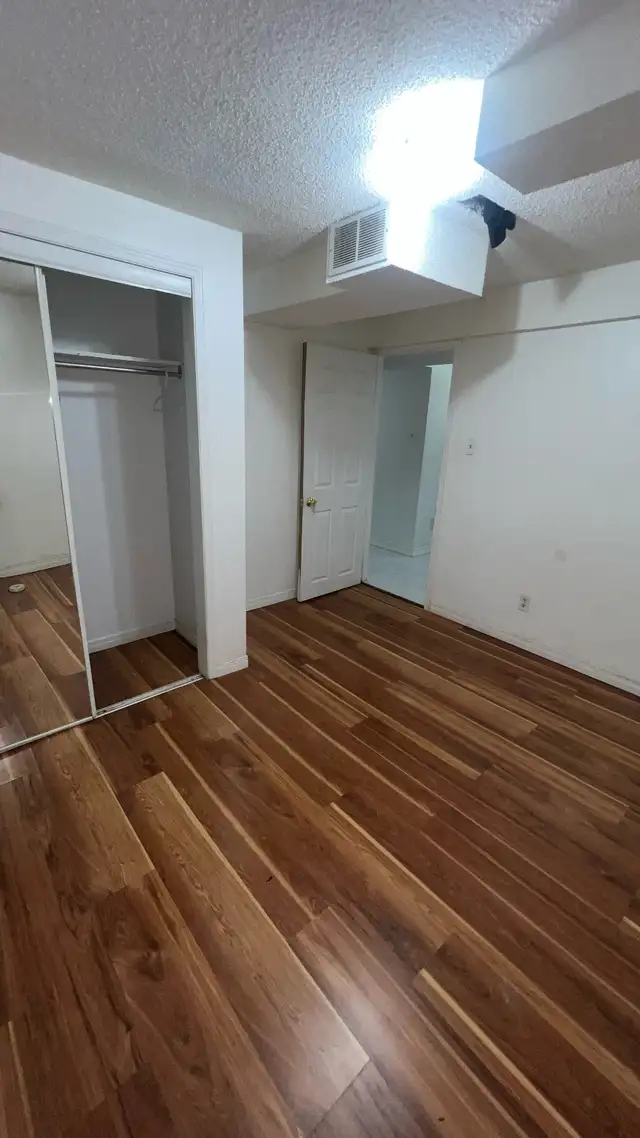 Spacious 2 bedroom basement apartment in Scarborough. - Photo 6