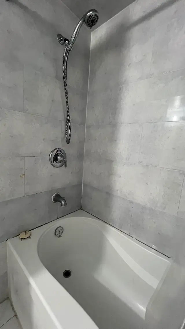 Spacious 2 bedroom basement apartment in Scarborough. - Photo 9