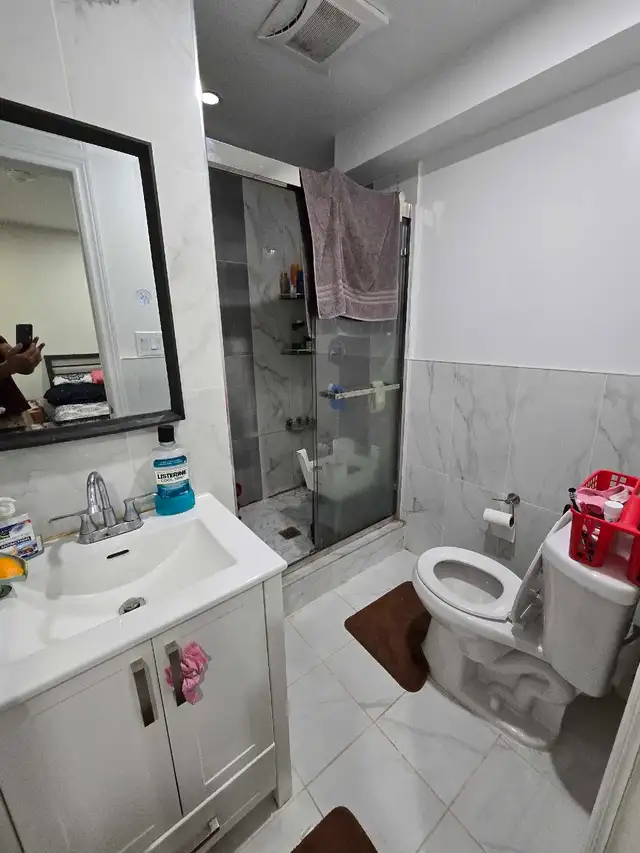 1 Room with private washroom and kitchen for rent from Apri/1st - Photo 6