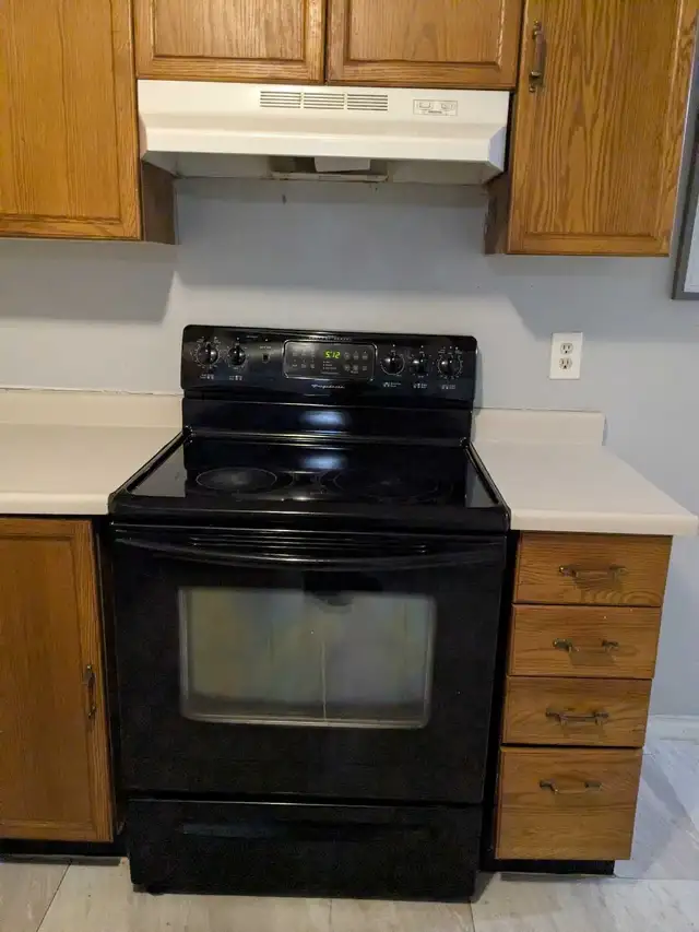 2 Bedroom Basement Apartment in Duplex - Photo 2