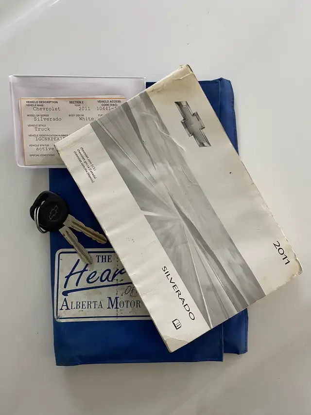 2011 Chevrolet Silverado 1500 8FT box 4x4 330,000k$5800obo - Photo 10