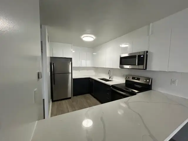 2 Bedroom Apartment – North York - $2,395   One Month Free - Photo 2