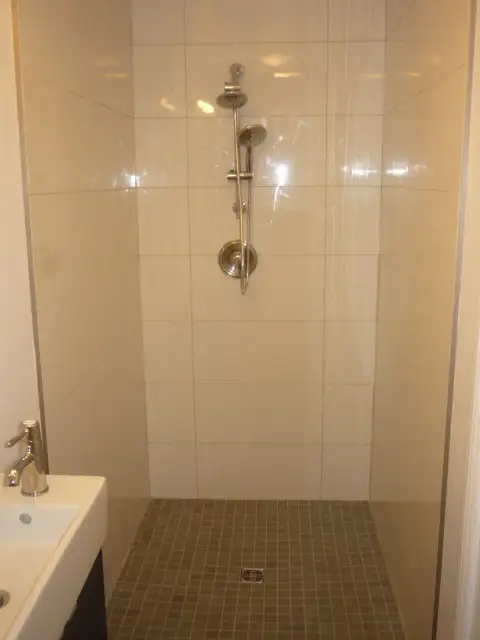 Plateau Mont-Royal, charmant 4 1/2 rénové/renovated - Photo 4