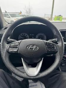 2021 Hyundai Venue Essential - Photo 15