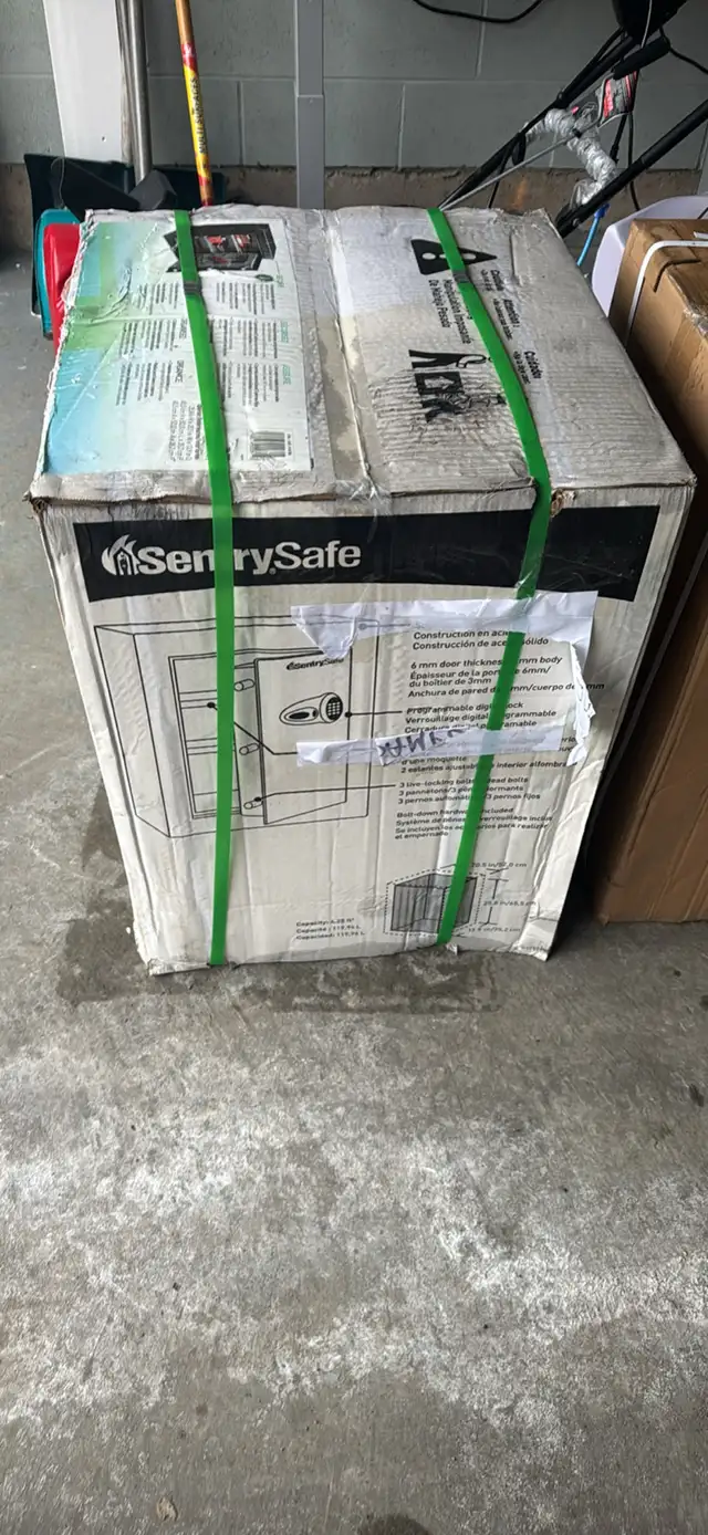 Need Gone SentrySafe XXL digital safe - Photo 2