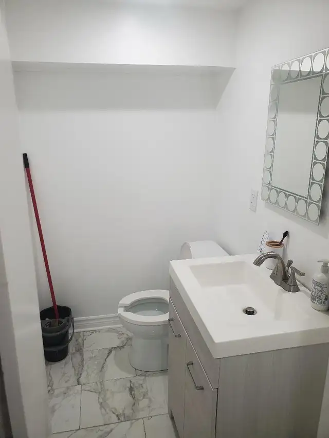 Bachelor basement - Photo 5