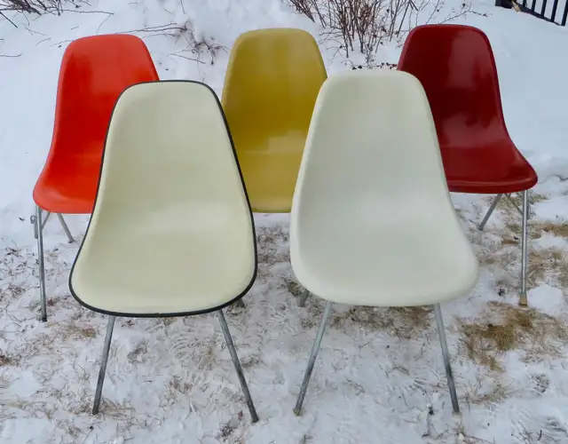 PAST & PRESENT ANTIQUES - HERMAN MILLER CHAIRS - MUSHRO0M PRINTS