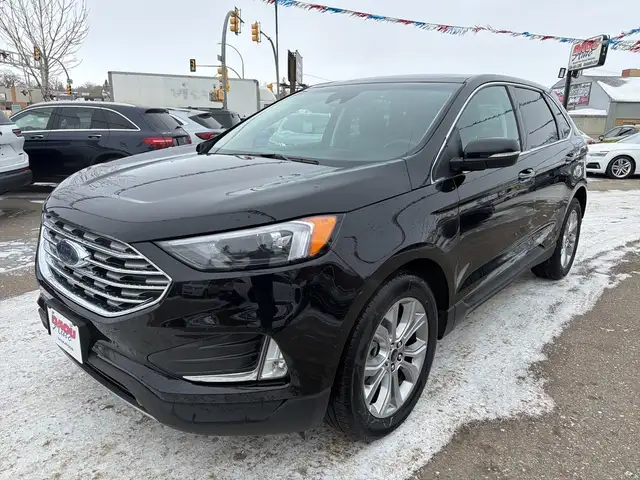 2024 Ford Edge Titanium