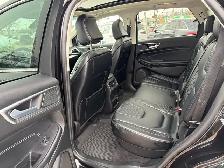 2024 Ford Edge Titanium - Photo 12