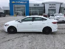 2018 Hyundai Elantra - Photo 2