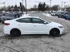 2018 Hyundai Elantra - Photo 6