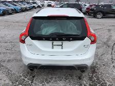 2018 Volvo V60 - Photo 4