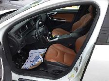 2018 Volvo V60 - Photo 15