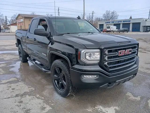 2019 GMC Sierra 1500 - Photo 2