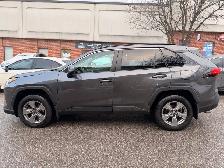 2022 Toyota RAV4 XLE AWD - Photo 4