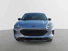 2022 Ford Escape SE SE | Convenience/ Weather Package - Photo 3