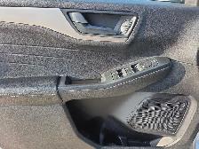 2022 Ford Escape SE SE | Convenience/ Weather Package - Photo 13