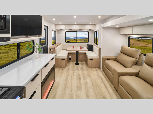 2026 Winnebago Thrive 25RLS - Photo 4