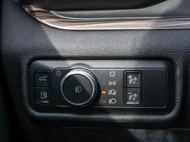 2021 Ford Explorer Limited- 310A Pkg - Pano Roof - Photo 43