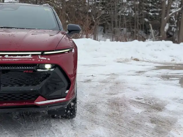 2026 Chevrolet Equinox EV RS- Panoramic Sunroof - Wireless - Photo 5