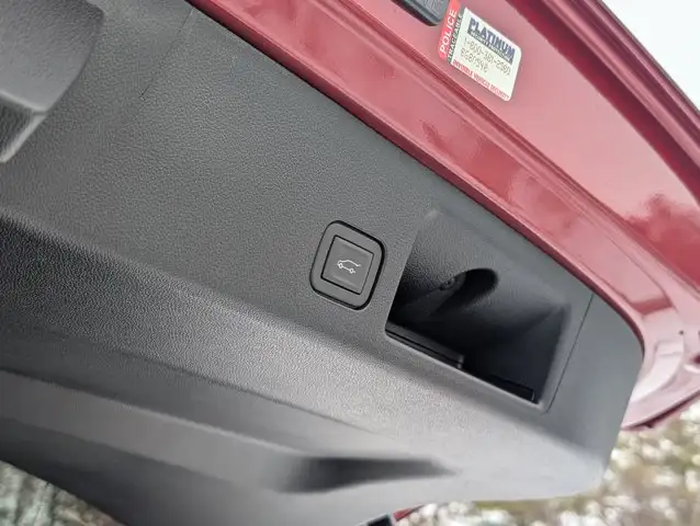 2026 Chevrolet Equinox EV RS- Panoramic Sunroof - Wireless - Photo 12