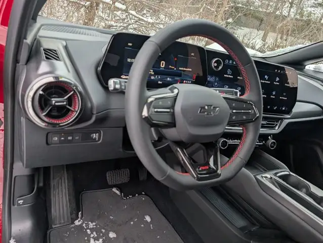 2026 Chevrolet Equinox EV RS- Panoramic Sunroof - Wireless - Photo 16